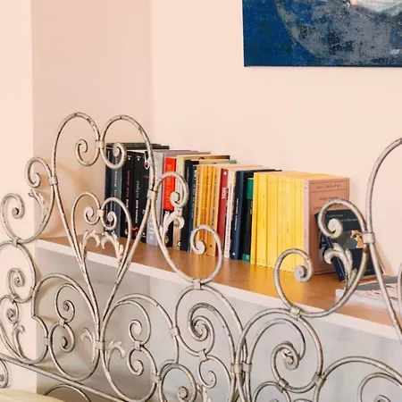 Sole Alle Torri Apartment *
