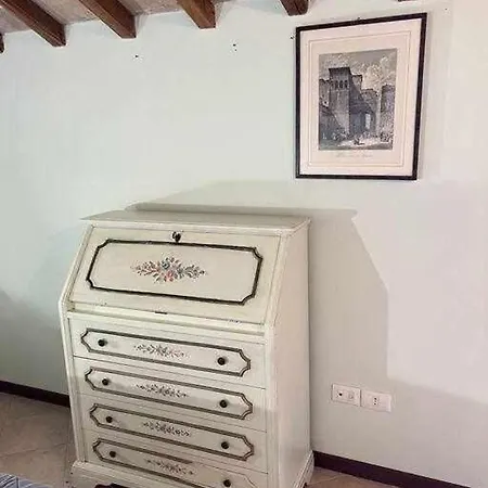 Sole Alle Torri Apartment *