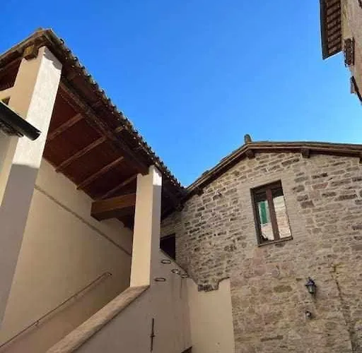 Sole Alle Torri Apartment *